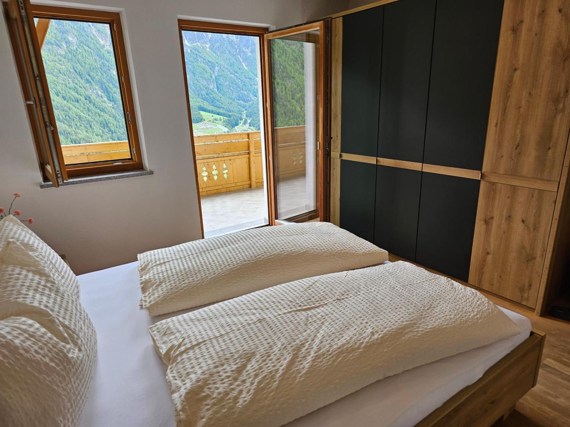 Alpenblick Lodge Tscholl Мартелло Екстер'єр фото